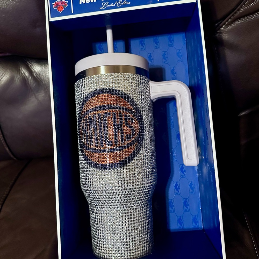 New York Knicks Rhinestone Tumbler